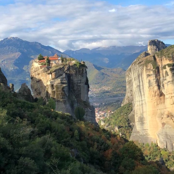 Just a girl who loves travel, fashion, and finds! - Picture 4 of 11